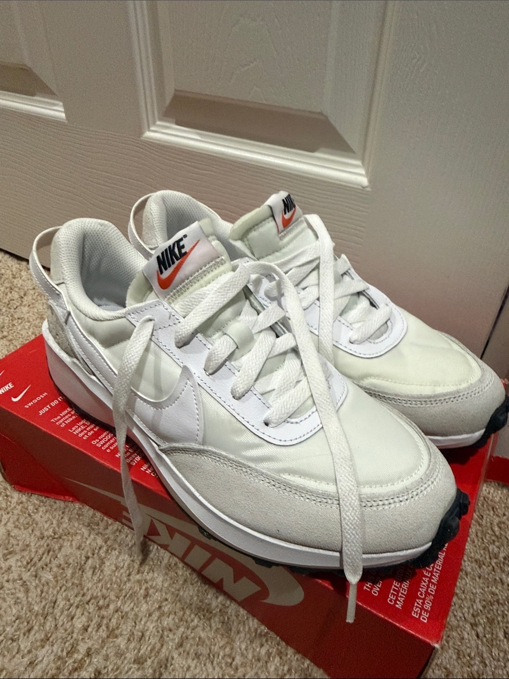 Nike waffle debut sz 9 women’s nwob